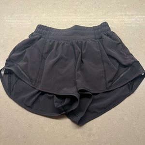 Lululemon hottie hot low rise 2.5